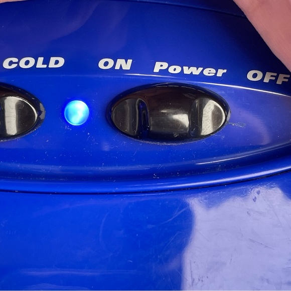 The sharper image blue Hot & cold snack box portable food storage - Picture 12 of 15